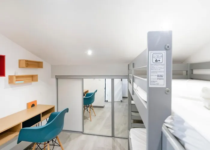 Charmante Maison A 200m De La Nyaraló